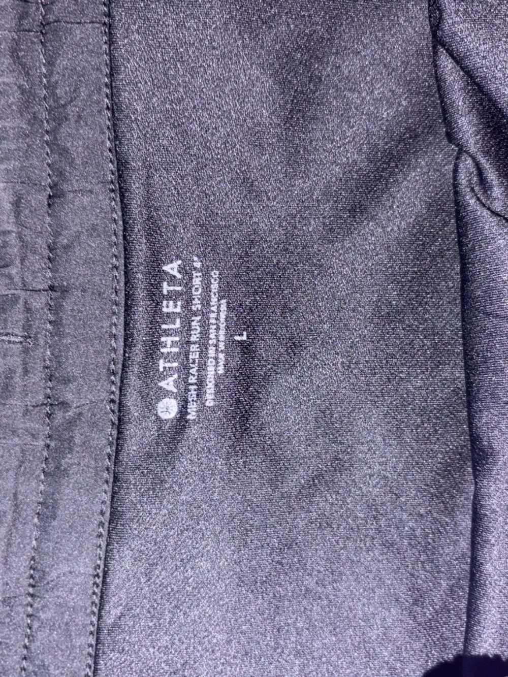 Athleta - Mesh Racer Run Mid Rise 4" Short - Picture 3 of 4